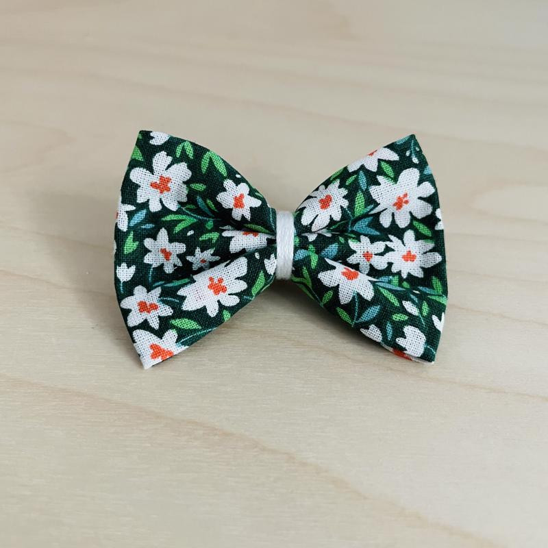 Barrette cheveux fille blanche et verte avec marguerites - Luisa